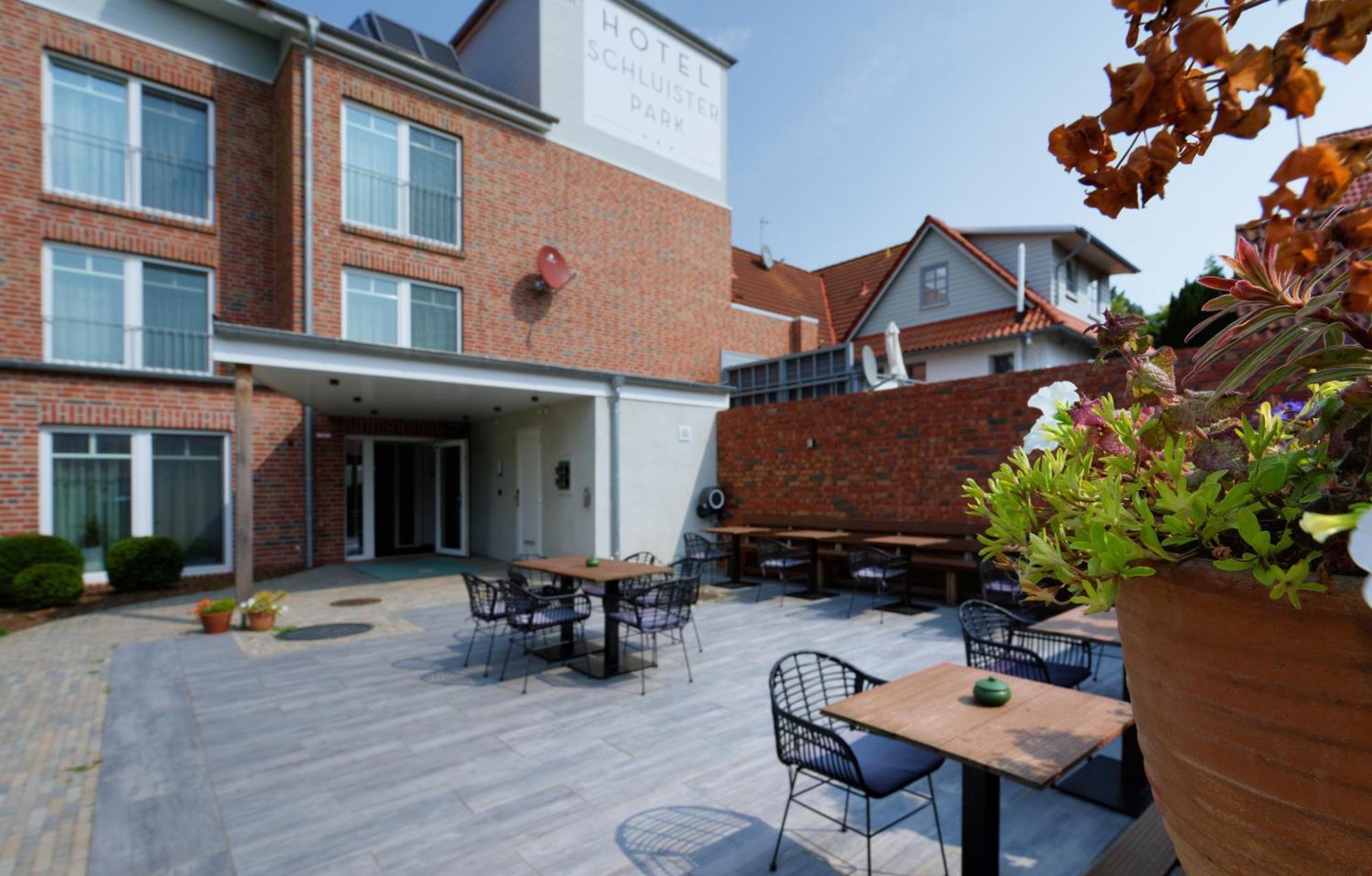 Hotel Schluister Park Carolinensiel Exterior foto